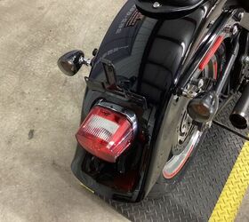 only 25 786 miles vance and hines exhaust floorboards docking hardware led