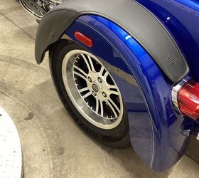 only 985 miles navigation reverse rear bumper rack passenger grab handles