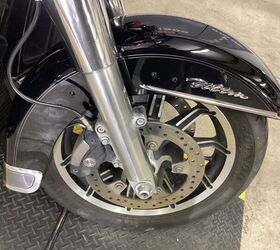 only 24 508 miles aftermarket exhaust navigation rack hd daymaker led