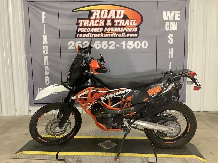 1 owner only 3260 miles wings exhaust acerbis auxiliary fuel tank pazzo