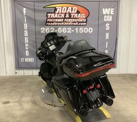 1 owner rinehart exhaust detachable tour pak wih rockford fosgate power