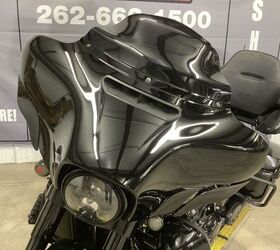 1 owner rinehart exhaust detachable tour pak wih rockford fosgate power