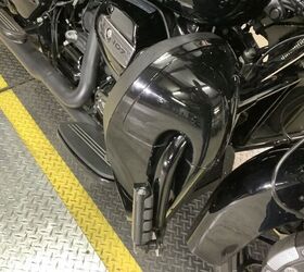 1 owner rinehart exhaust detachable tour pak wih rockford fosgate power