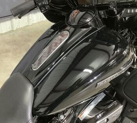 1 owner rinehart exhaust detachable tour pak wih rockford fosgate power