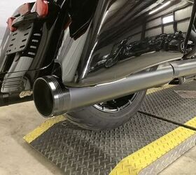 1 owner rinehart exhaust detachable tour pak wih rockford fosgate power