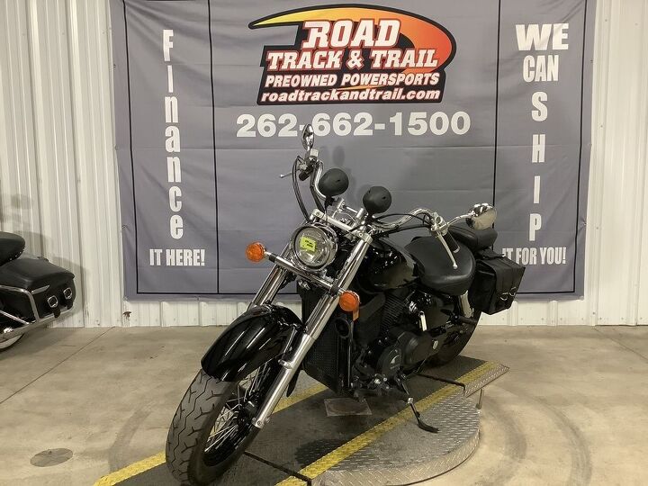 1 owner only 14 560 miles saddlebags bluetooth audio speakers modified muffler