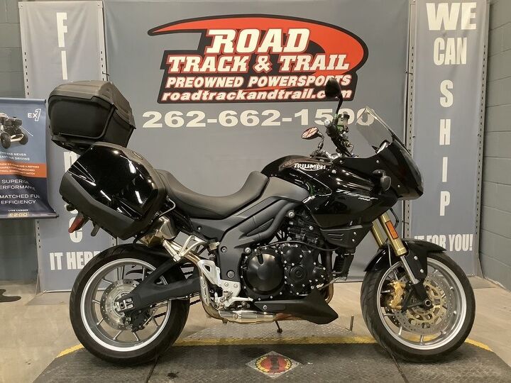 only 16 020 miles 1 owner triumph side bags and top box abs and more nice