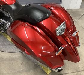 2015 Victory Motorcycles Magnum Magnum Red over Super Steel Gray