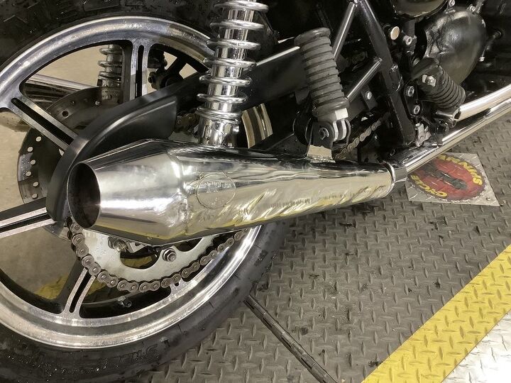 only 1066 miles 1 owner tp exhaust by cone engineering upgraded signals bar