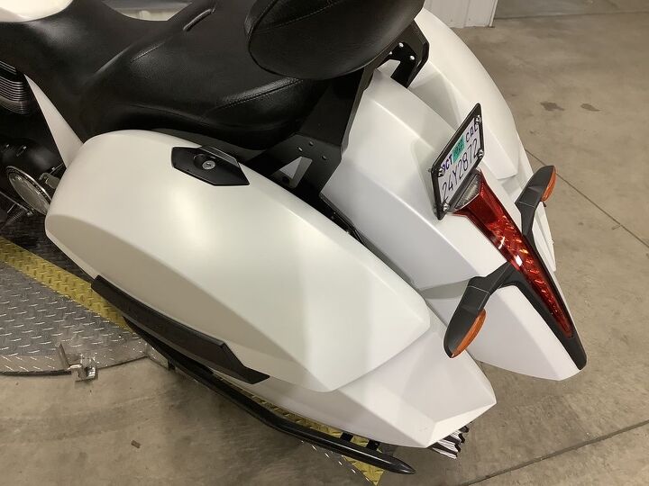 only 19 004 miles aftermarket exhaust led headlight detachable backrest