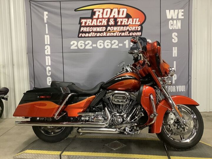 only 24 731 miles 110 screamin eagle motor vance and hines full true dual
