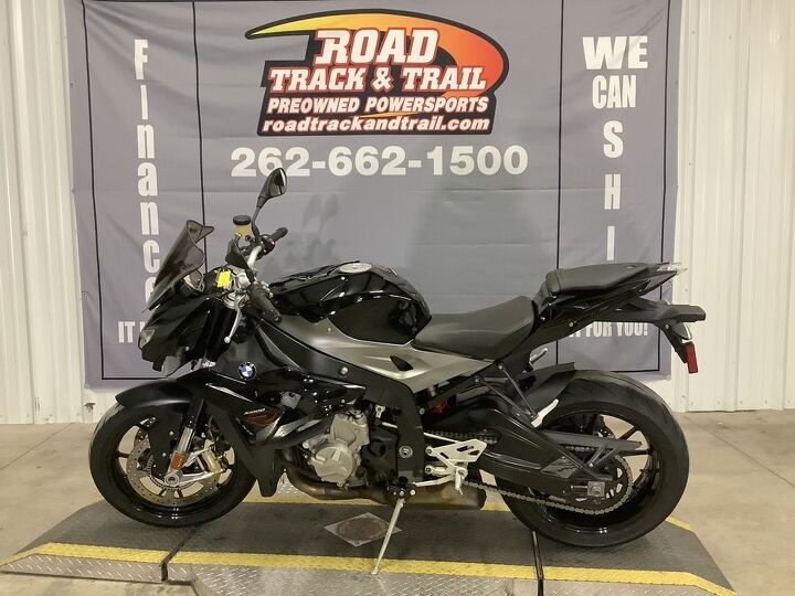only 13 855 miles abs traction control heated grips ride modes control