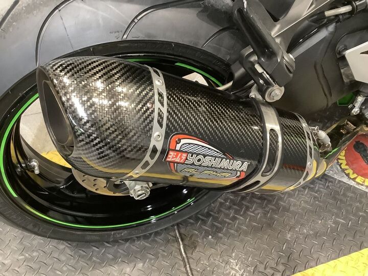 only 3386 miles 1 owner yoshimura carbon fiber exhaust led integrated tail