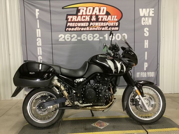 only 9952 miles triumph side bags hand guards rack center stand and more