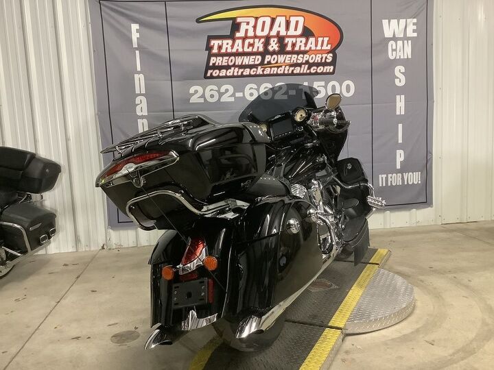only 13 215 miles 1 owner vance and hines exhaust indian high flow intake