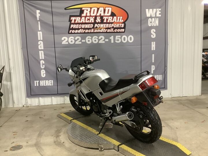 only 11 817 miles stock and clean great starter sport bike