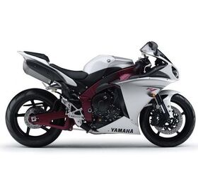 Yamaha r1 online 2010 model