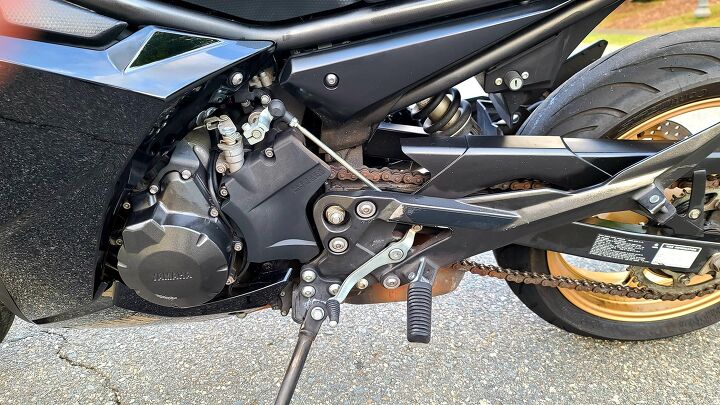 yamaha fz 6r 2010 model easy to control power light weight and low seat height fuel