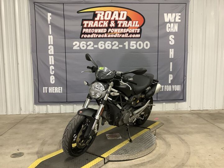 only 8463 miles abs on board computer fuel injected seat cowl and newer