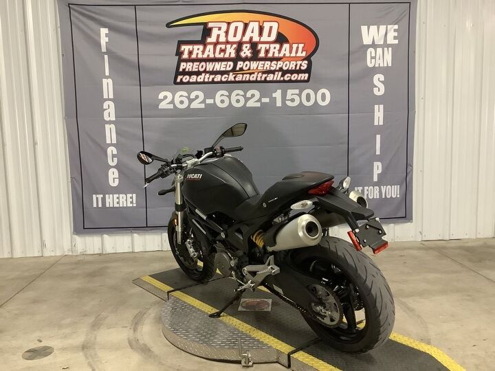 only 8463 miles abs on board computer fuel injected seat cowl and newer