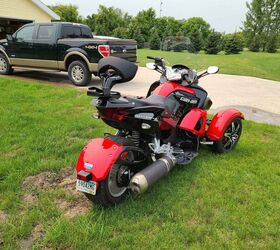 2009 can am spyder to enjoy fall colors