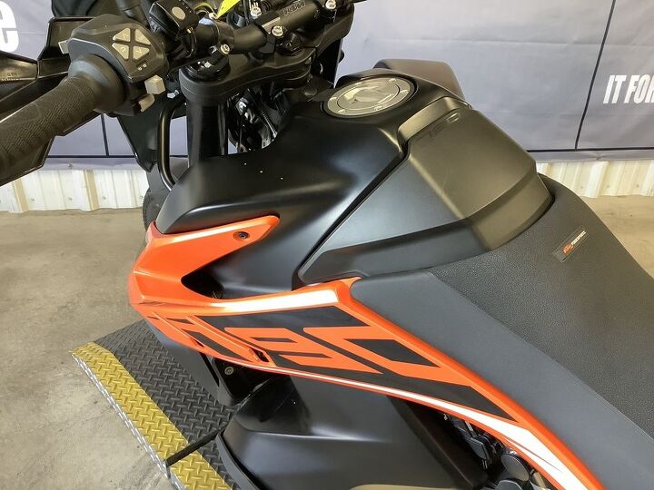 abs traction control ride modes control onboard computer handguards heated