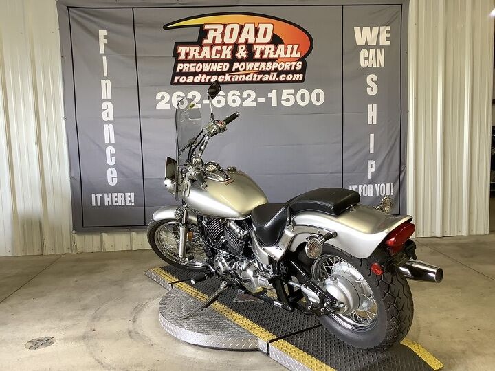 only 758 miles 1 owner windshield super clean nice cruiser we can ship