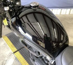fuel injected vortex clicker levers headlight fairing triumph saddlebags fuel