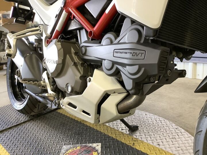 only 5148 miles title states miles not actual termignoni exhaust abs traction
