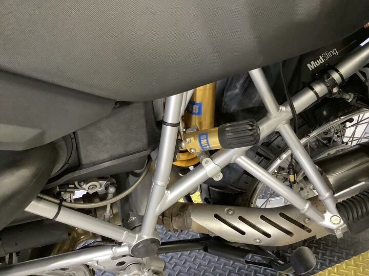 jesse luggage side bags ohlins adjustable suspension crashbar machine moto case