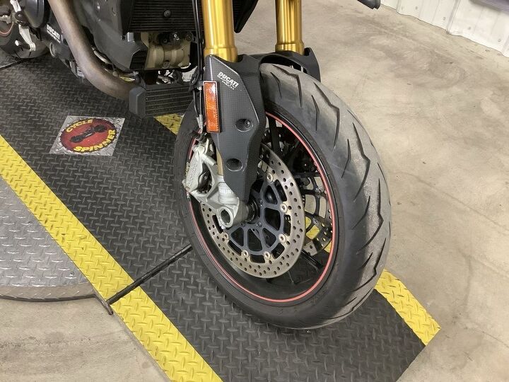 ohlins suspension handguards abs traction control rear rack ride modes