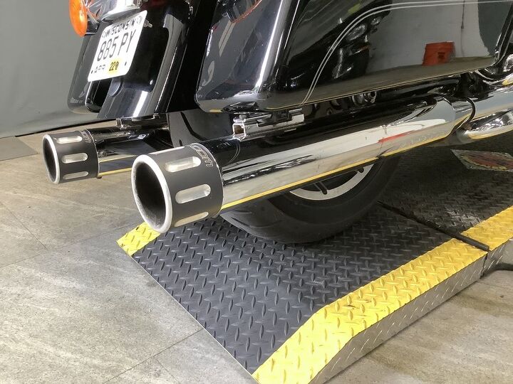 full true dual exhaust with freedom performance slip ons upper fairing with