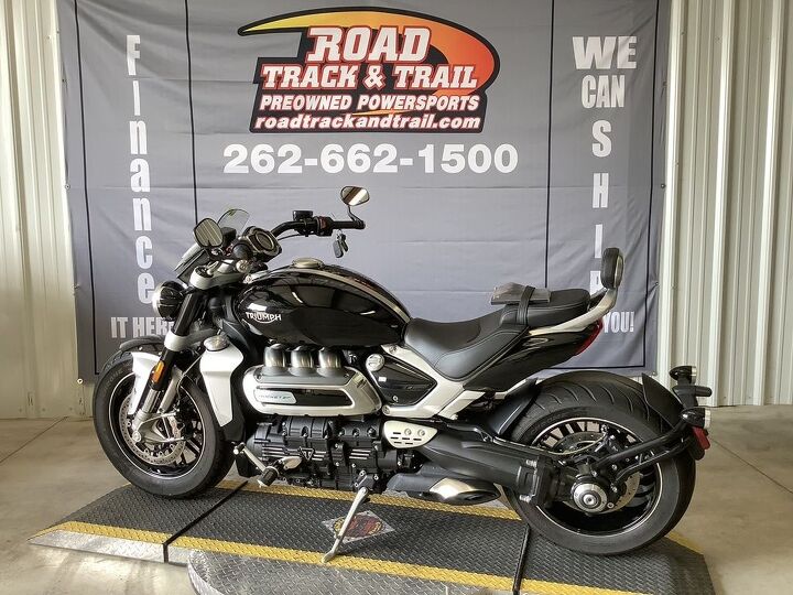 only 2579 miles 1 owner 2500cc powerhouse abs cruise control ride modes