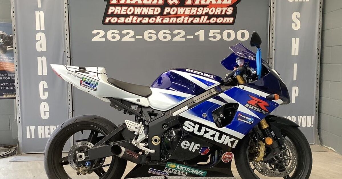 Мотоцикл Suzuki GSX-R 1000 Mat Mladin Replica 2004 - подробный обзор с характеристиками, особенностями и сравнением модели с конкурентами Мотоцикл Suzuki GSX-R 1000 Mat Mladin Replica 2004 обзор