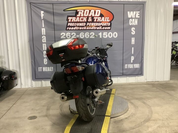 only 18 173 miles crash cage bag guards givi top box v stream windshield heli