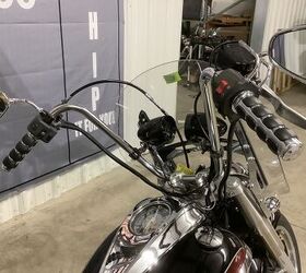 vance and hines exhaust crashbar windshield saddlebags backrest upgraded