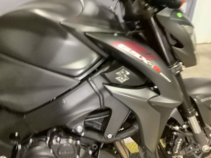 only 3500 miles abs traction control onboard computer yoshimura fender