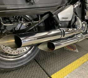 aftermarket exhaust backrest saddlebags windshield low mileage