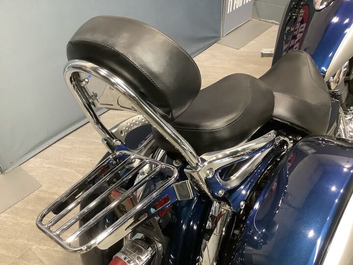 vance and hines full exhaust backrest rack windshield with lowers hwy pegs