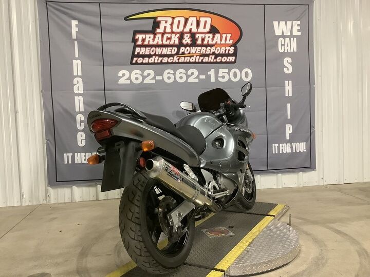 yoshimura exhaust tinted wind screen and new tires clean big power sport