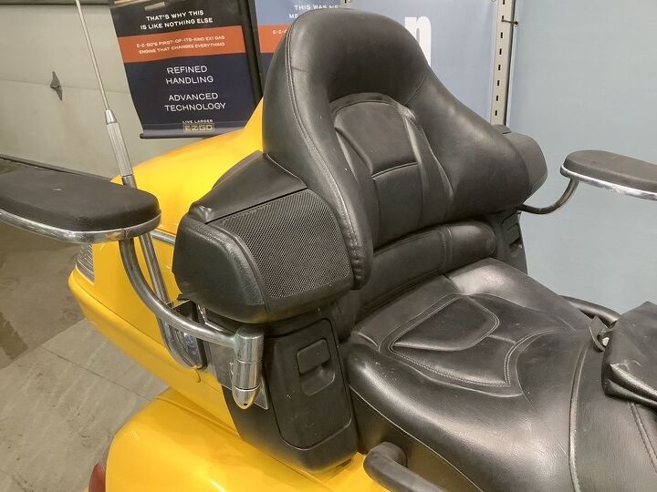 reverse heated grips and seats drivers backrest passenger arm rests highway