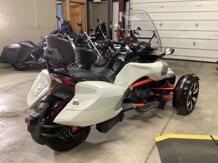 loaded trike reverse corbin color matched bags 1500 in all 3 elka shocks both