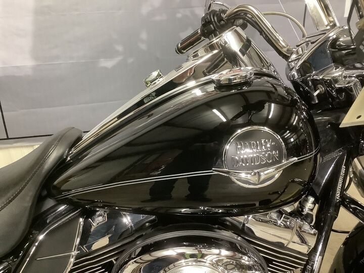 vance and hines exhaust chrome floorboards heated grips led headlight upgraded