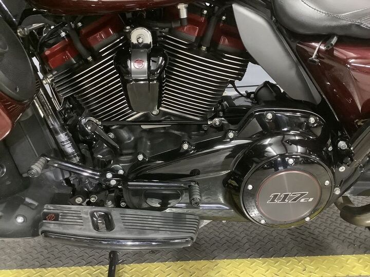 1 owner 117 screamin eagle motor aftermarket exhaust high flow intake stage