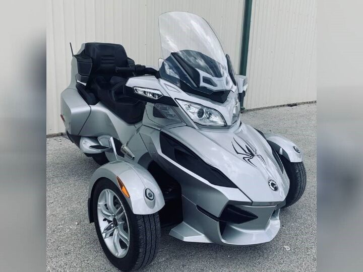 2010 can am spyder rt audio and convenience roadster
