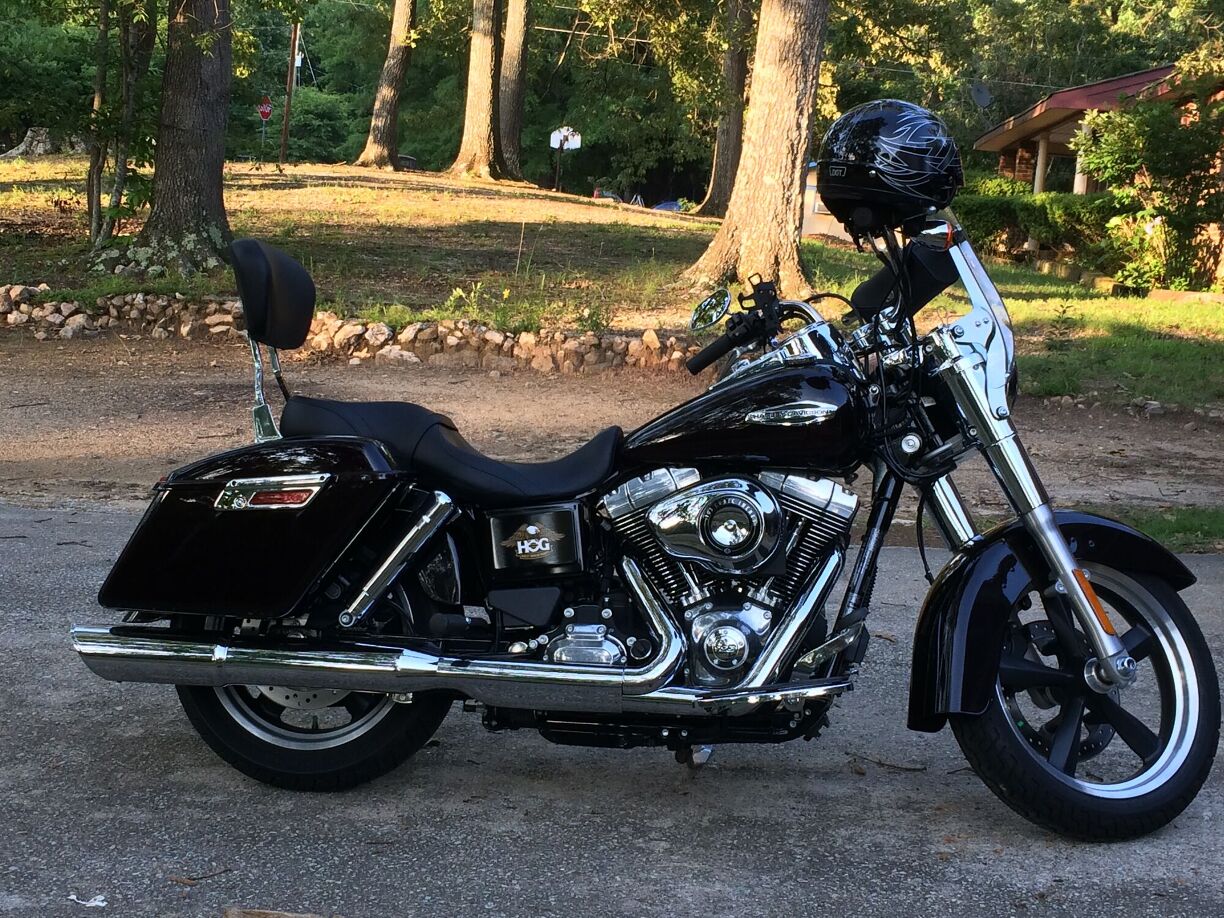 2015 Harley-Davidson Dyna® Switchback's media | Motorcycle.com