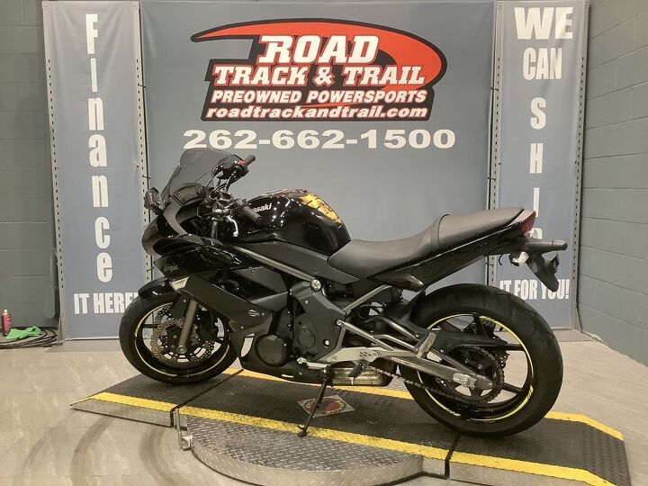 low miles stock fuel injected and new tires clean sportbike