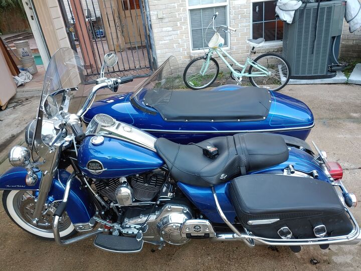 2009 harley davidson road king classic with h d sidecar