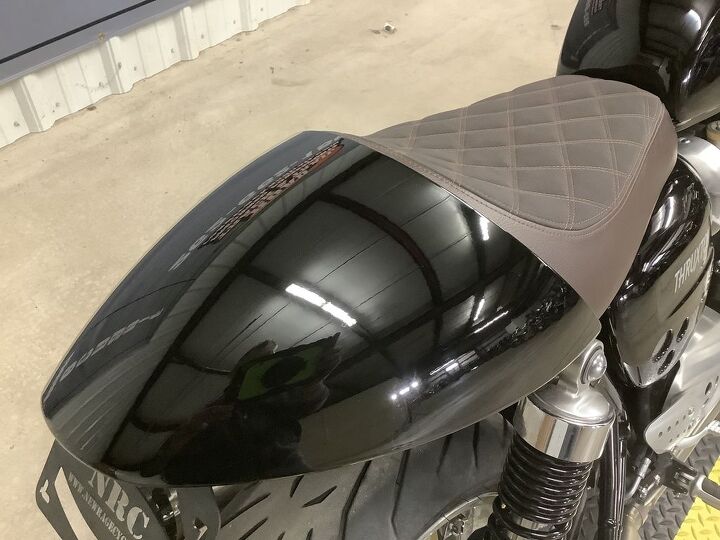 only 3030 miles arrow exhaust headlight fairing quilted seat fender