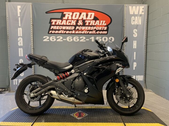 1 owner only 3661 miles stock fuel injected clean sport bike we can